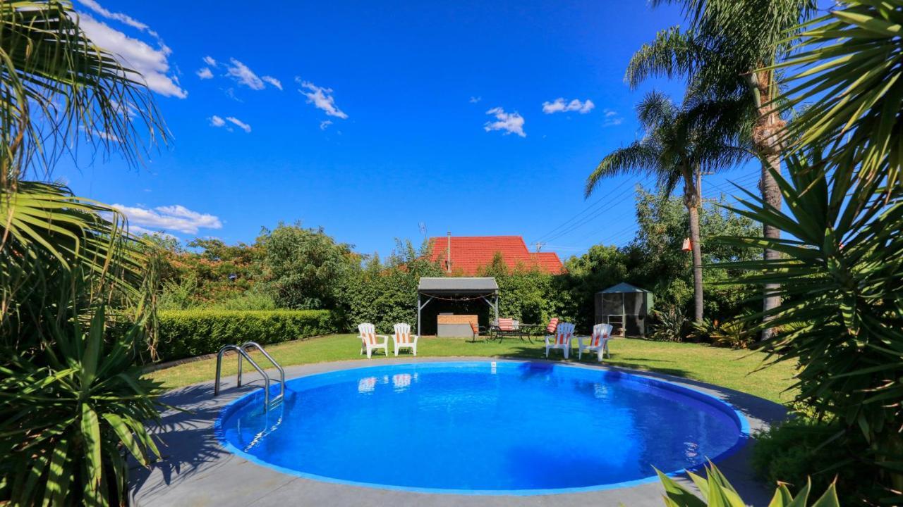 Country Leisure Motor Inn Dubbo Dış mekan fotoğraf